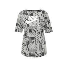 NIKE  W NK INTL TEE SIGNAL AOP